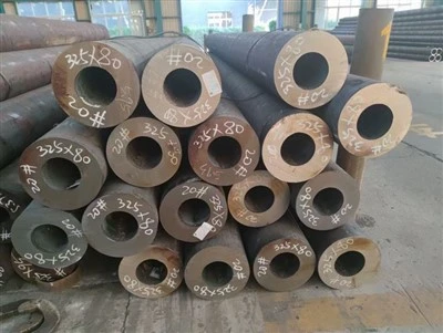 ASTM A106 أنابيب المرجل